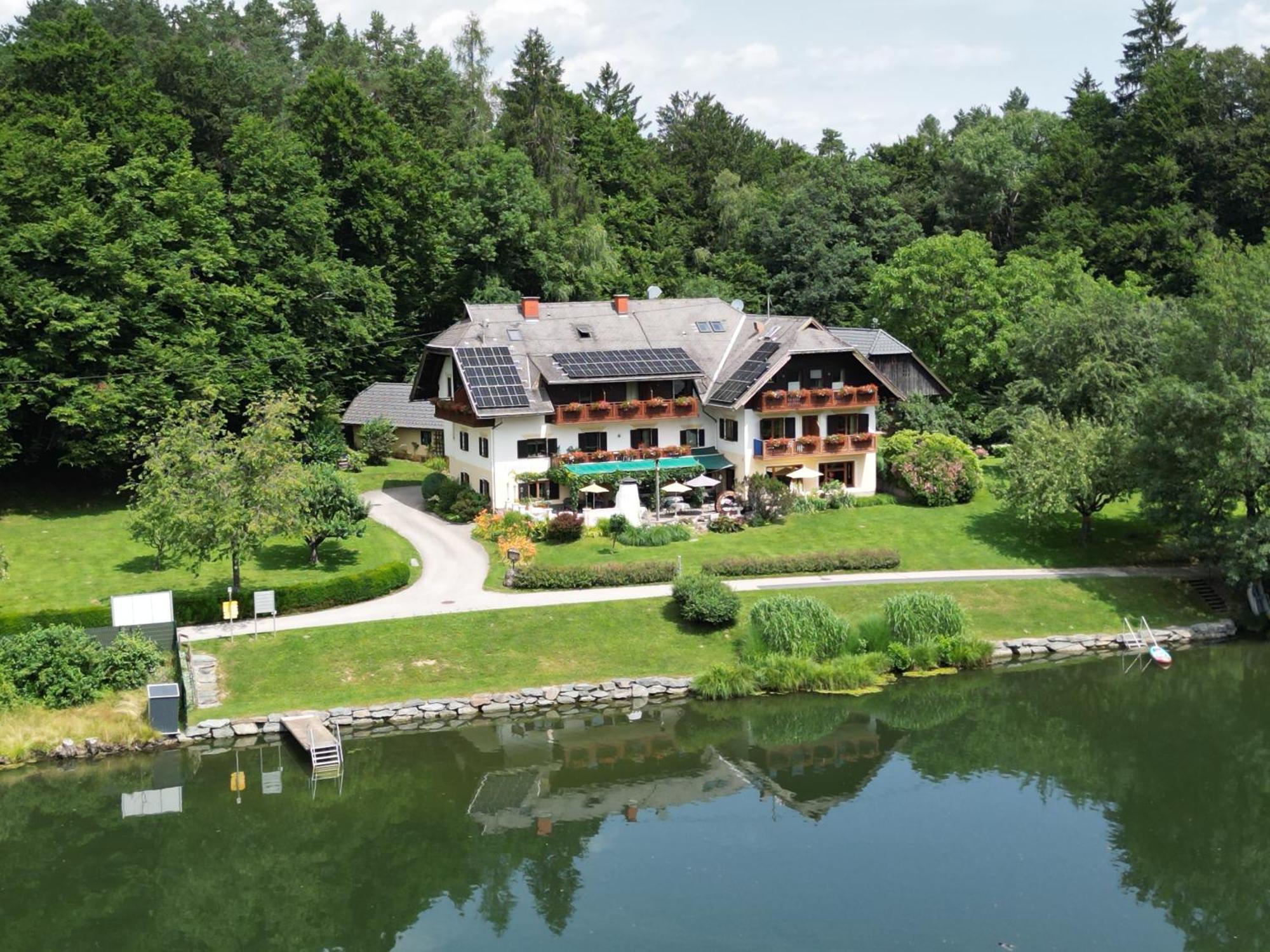 Landgasthof Trattnig Шифлинг-ам-Зее Екстериор снимка