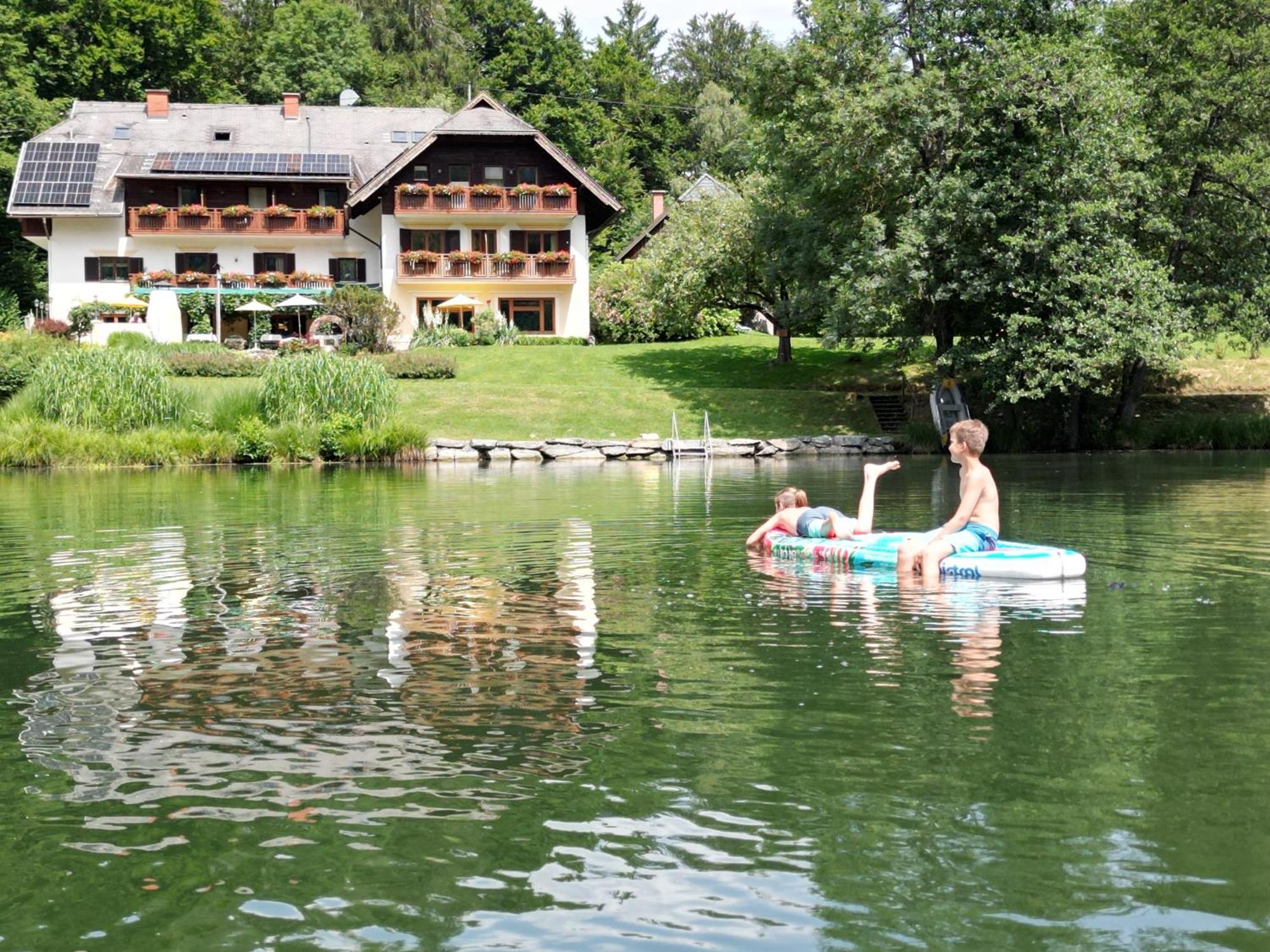 Landgasthof Trattnig Шифлинг-ам-Зее Екстериор снимка